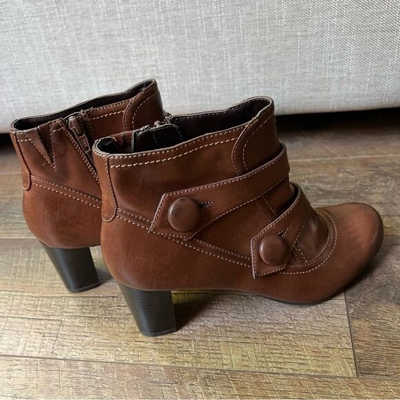 Naturalizer Marloe Brown Distressed Booties - 8M women - Picture 14 of 16